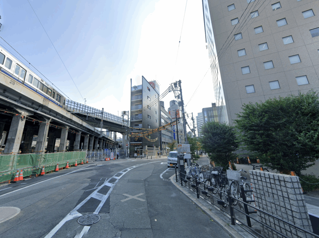ラグザ大阪外